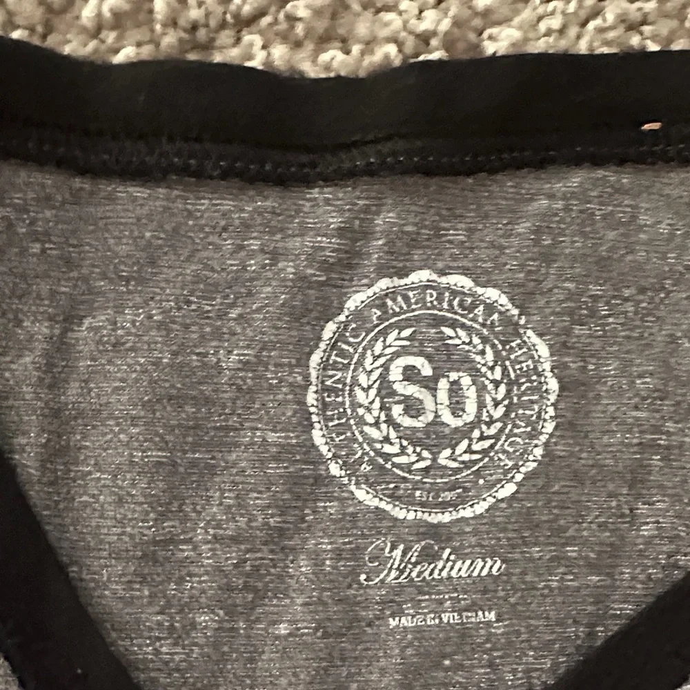 SO Heather Gray Tee with Black Accents - Picture 2 of 3